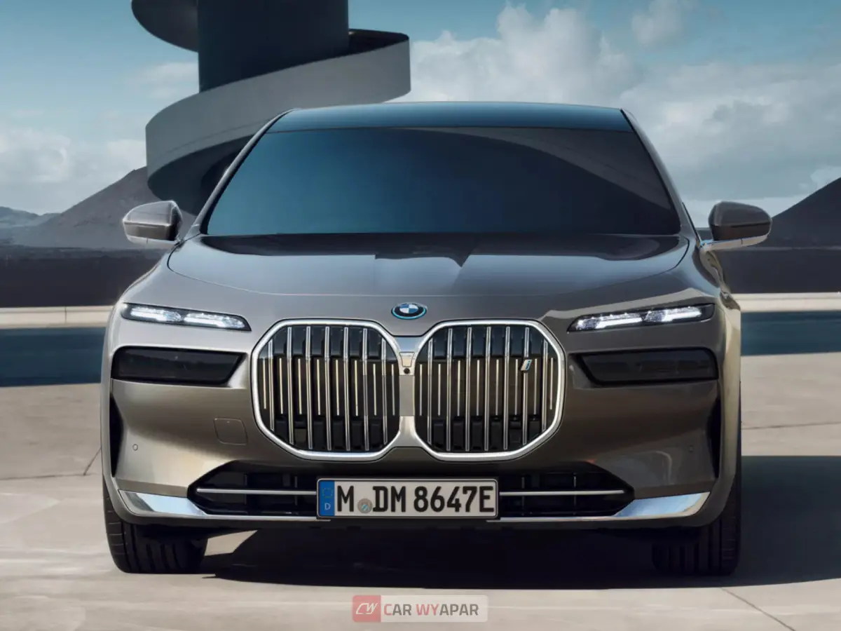 BMW i7